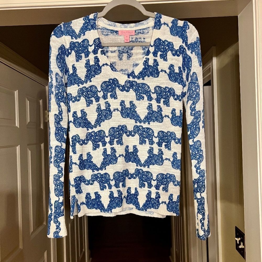 EUC Lilly Pulitzer Edie V-Neck Sweater Pack Your Trunk Blue White Elephants XS